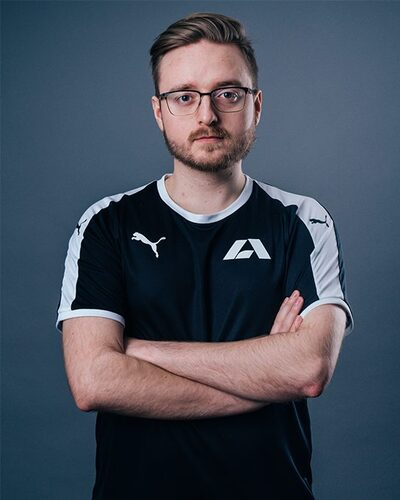 akEz